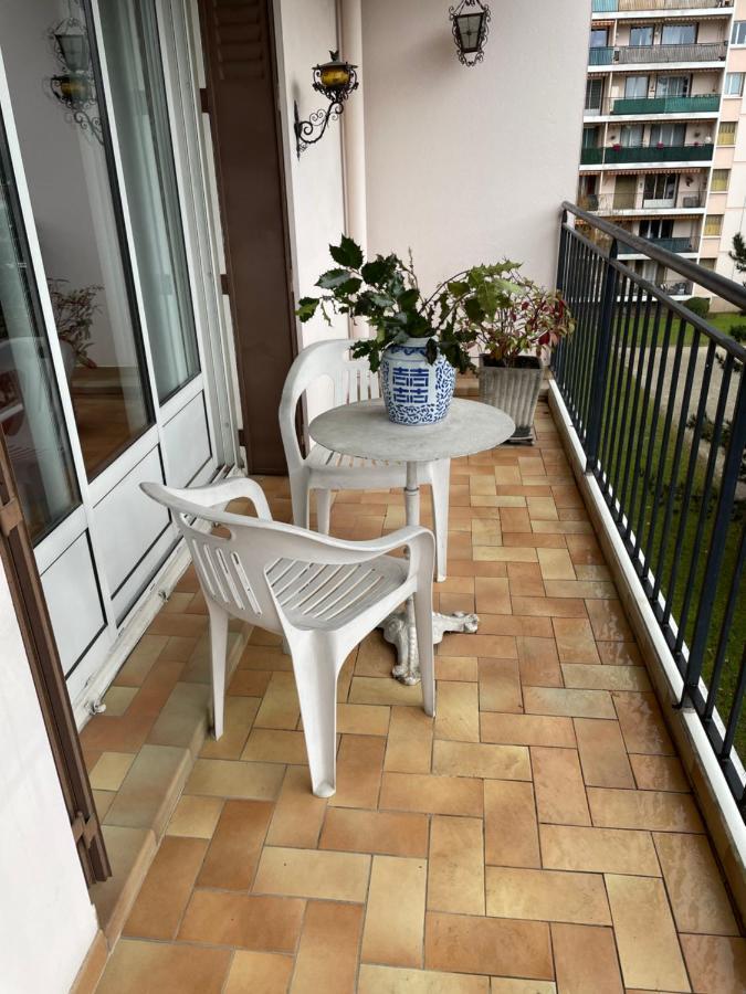 Le Chouki Apartment Annecy Luaran gambar